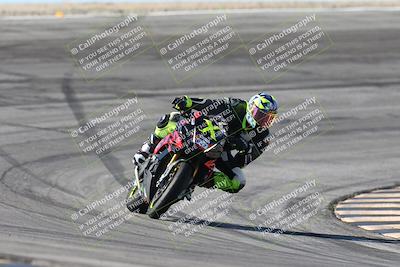 media/Jan-15-2026-Racers Edge (Thu) [[dfebeb70ab]]/3-B Group/Session 2 (Bowl Exit)/